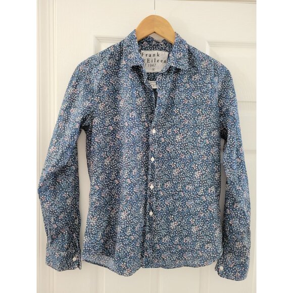 Frank and Eileen The Barry Shirt Blue Floral Button front top shirt size Small - Picture 1 of 7